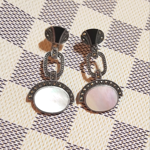 Designer signed Vintage Deco Style Sterling MOP Marcasite Onyx Earrings - Picture 3 of 8